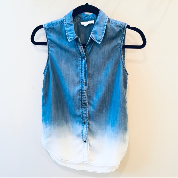 beachlunchlounge Tops - Beach Lunch Lounge Ombré denim button up top XS